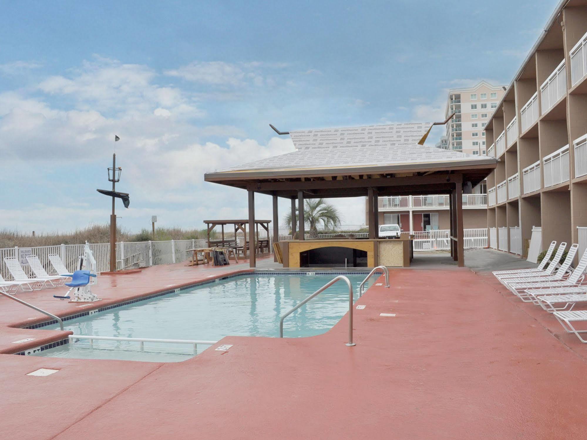 נורת' מירטל ביץ' Castaway Beach Inn & Swim Up Bar מראה חיצוני תמונה